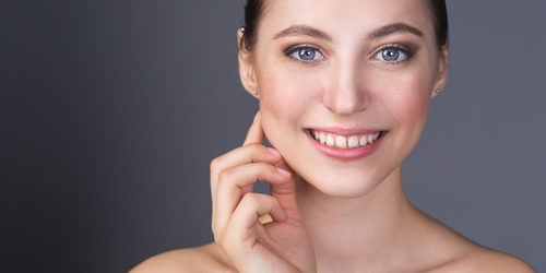 portrait of a beautiful girl face LUNO 21Equipemnt